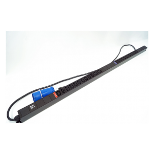 SHE-20IEC-4BIEC-32-3PVB Блок розеток, вертикальный, 20 розеток IEC320 C13, 4 розетки IEC320 C19, кабель питания 3м (3х4.0мм2) с вилкой IEC 60309 32A (2P+E), 250В, корпус алюминий, черный Hyperline